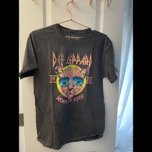 Forever 21 Def Leppard Graphic T-Shirt